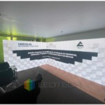 Renta Pantalla Led Gigante Angulo en L 7x2m para Conferencias, Congresos, Reuniones, Eventos Privados, Cursos, Capacitaciones, Juntas, Aniversarios, Activaciones, Conferencias de Prensa, Estudio Grabación